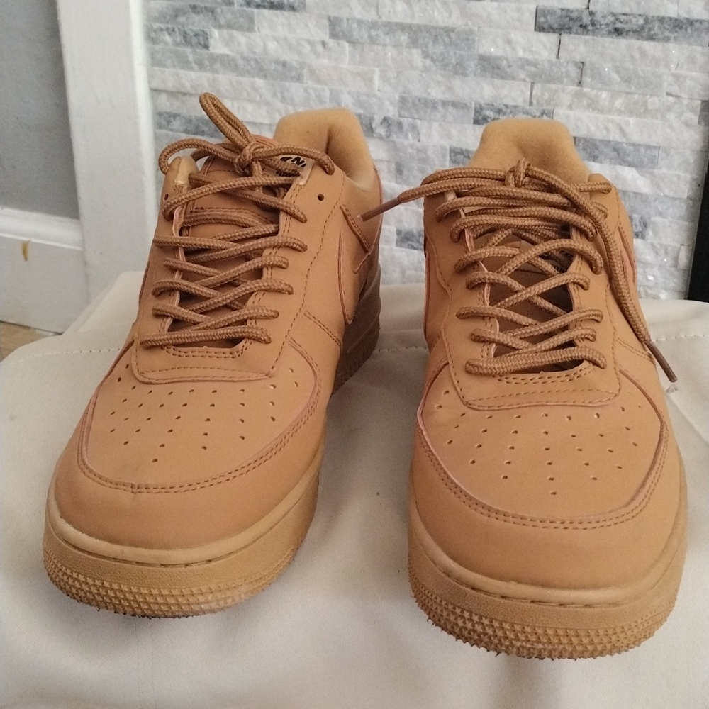 9.5 Nike Air Force One  brown